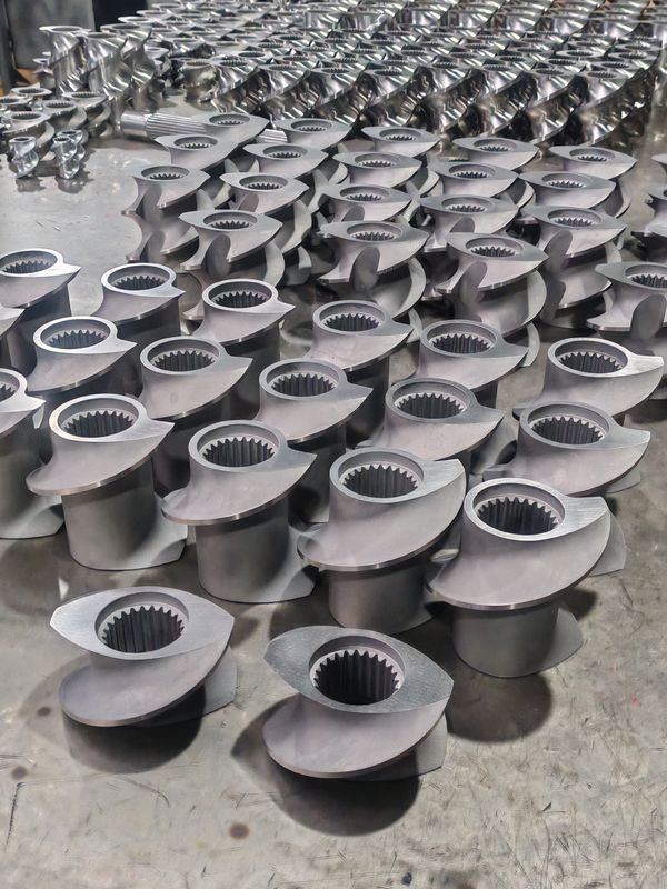 Các bộ phận trục vít của dây chuyền đùn nhựa 60mm-120 Chiều dài trục vít 100rpm-1200 Tốc độ trục vít cho máy đùn trục vít đôi