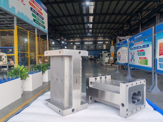 OEM thiết kế các phần tử vít đặc biệt cho máy ép vít đôi JSW