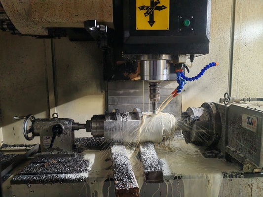 PP PE POM PVC PET Extruder các bộ phận của đầu máy nhựa đồng xoay